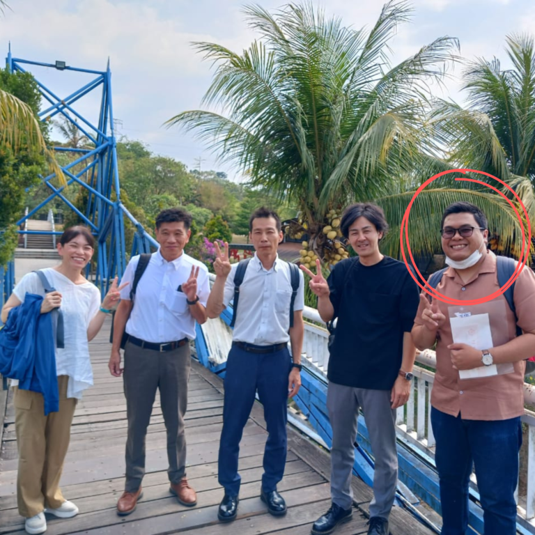 Aktif sebagai translator/Interpreter bahasa Jepang