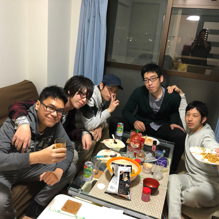 Berinteraksi dengan rekan orang Jepang lebih dari 12 Tahun